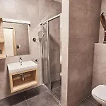 Volarik Apartman *